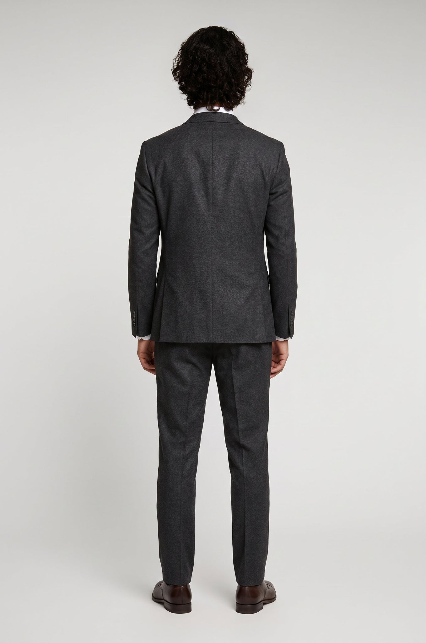 Blutailor Kensington Charcoal 3 piece Suit