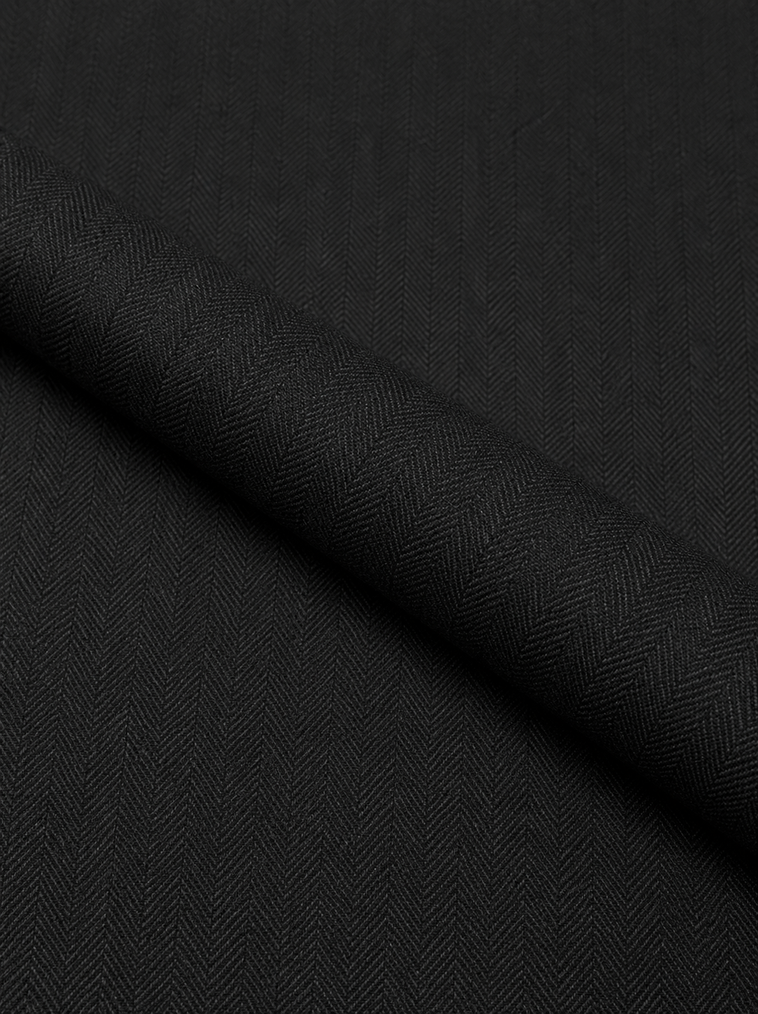 Blutailor Signature Kensington Charcoal 3 piece Half canvas Suit