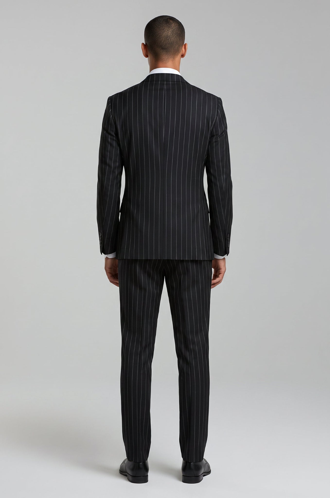Blutailor Black Pinstripe Double-Breasted Suit
