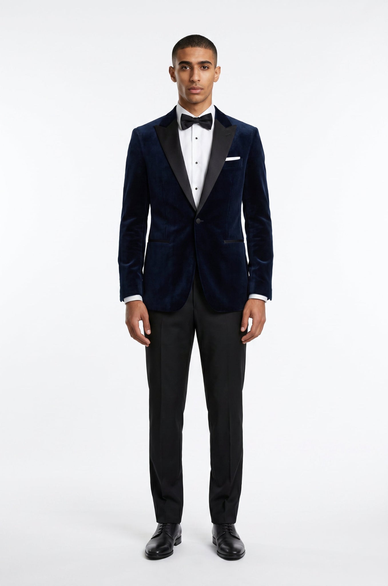 Blutailor midnight blue velvet peak lapel 3 piece tuxedo in premium velvet fabric with a custom tailored fit, featuring a sleek blazer, waistcoat, and trousers for a luxurious and sophisticated formal look.