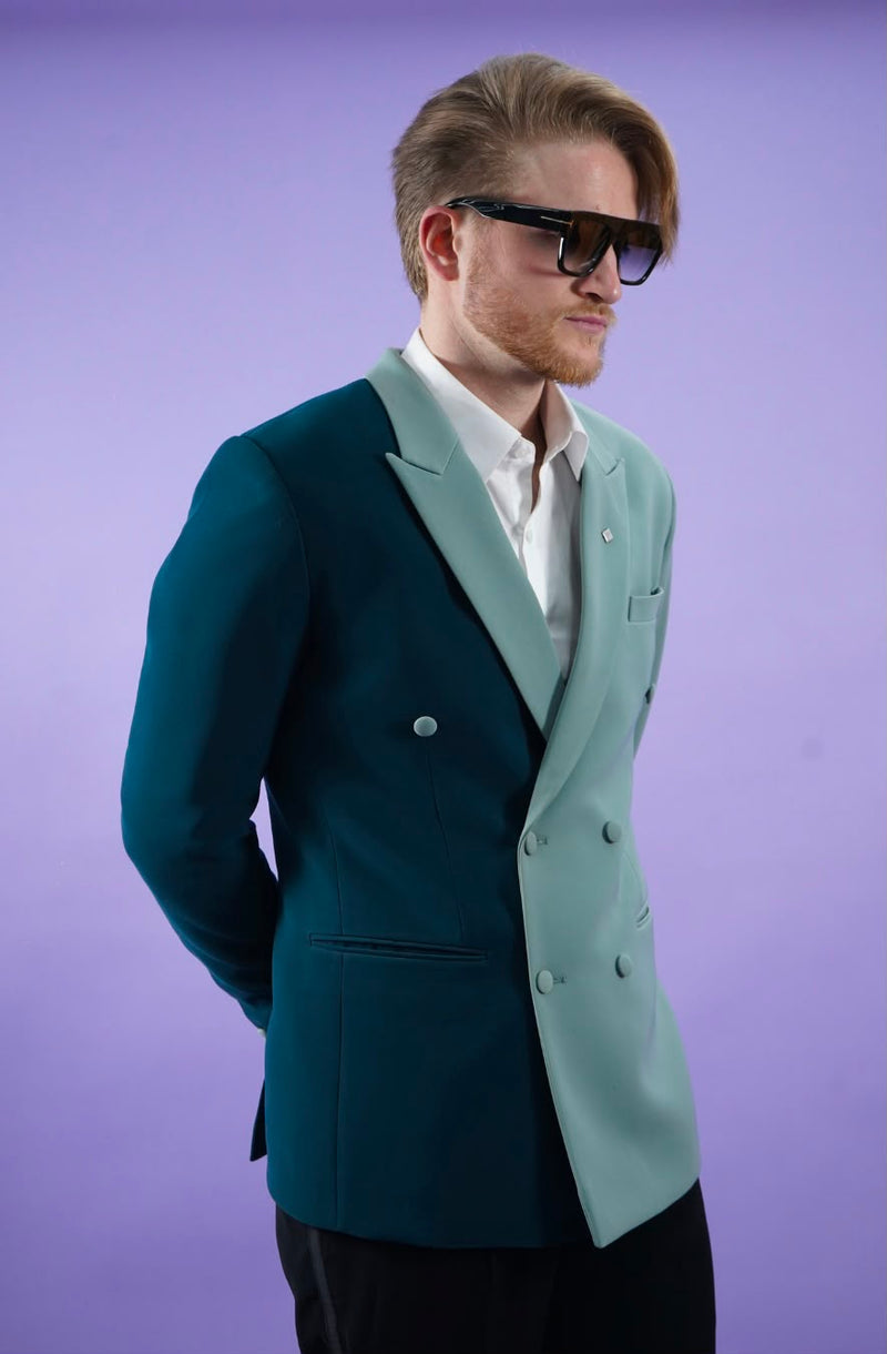 Blutailor bespoke full canvas teal blue blazer wearing a BluTailor bespoke suit